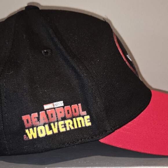 NWOT Deadpool and Wolverine Collectors Hat OS - Picture 1 of 4